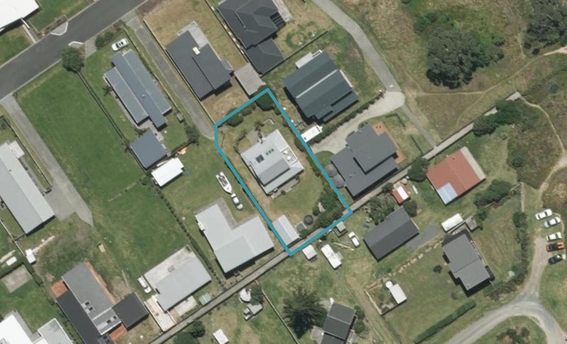 28 Galbraith Street, Matapouri, Whangārei - Carousel 1