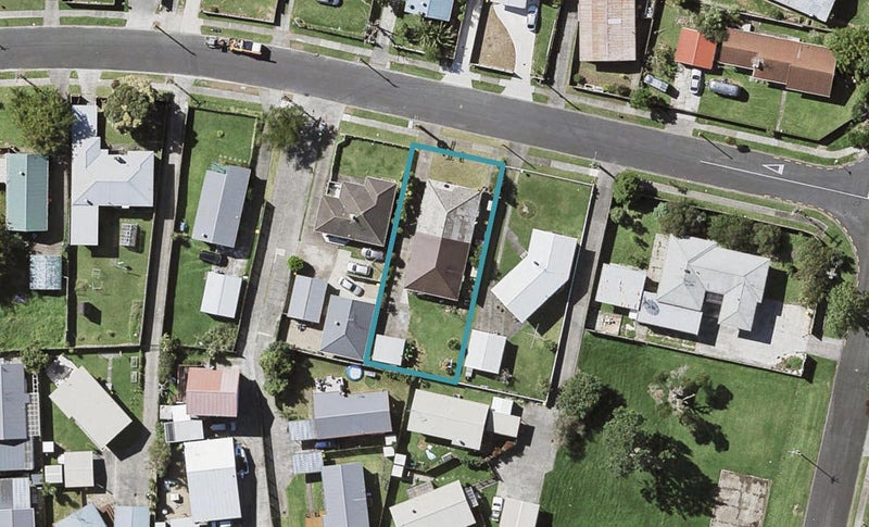 1/8 Aurea Avenue, Pakuranga, Auckland - Carousel 1