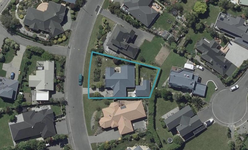 19 Highcrest Heights, Westmorland, Christchurch - Carousel 1