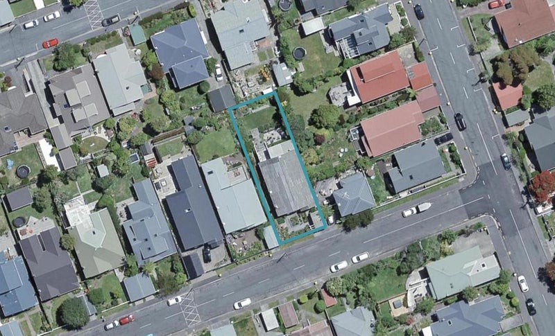 6 Firth Terrace, Karori, Wellington - Carousel 1