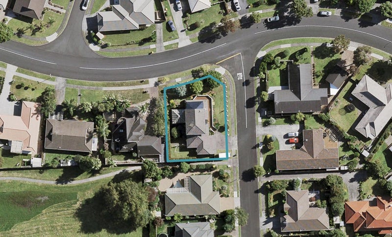 52 Rushgreen Avenue, Pahurehure, Papakura - Carousel 1