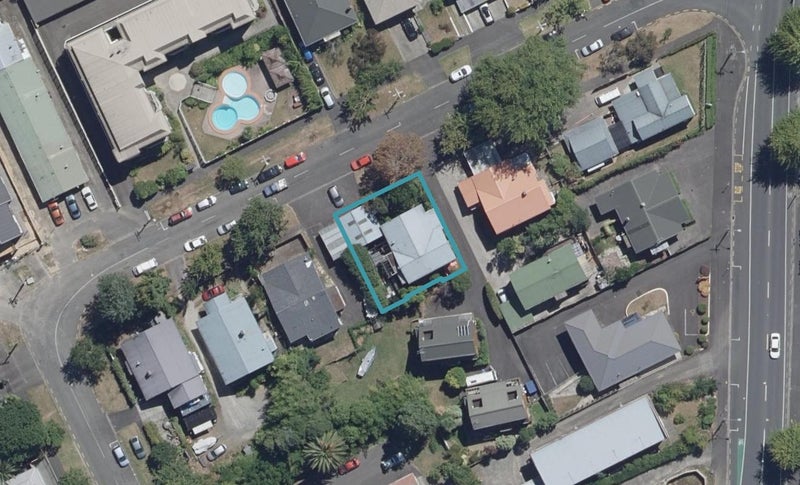 3 Hunter Street, Hamilton Lake, Hamilton - Carousel 1