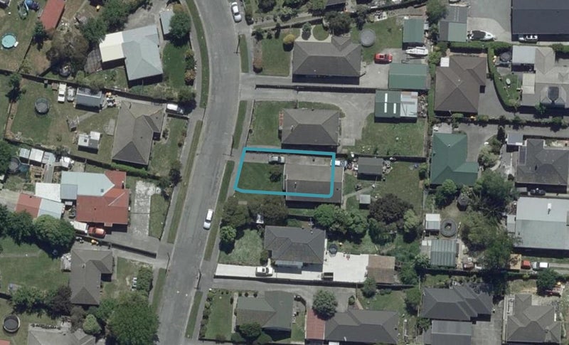 1/44 Lambeth Crescent, Redwood, Christchurch - Carousel 1