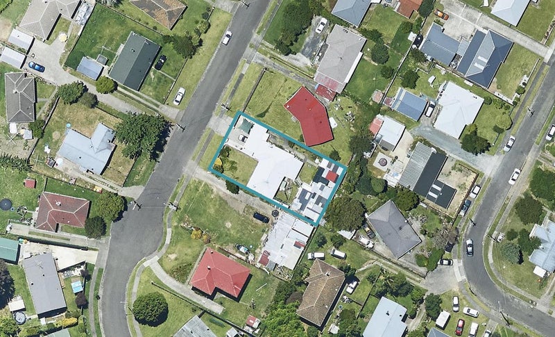 11 Jones Street, Gate Pa, Tauranga - Carousel 1