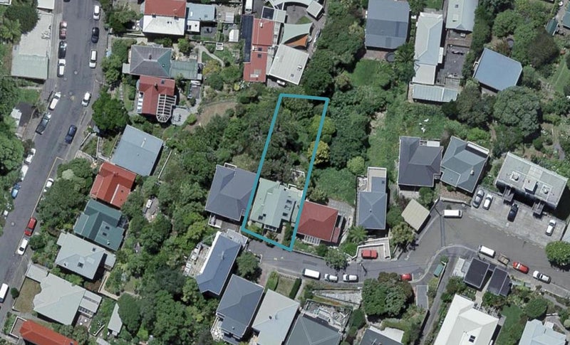 34 Maarama Crescent, Aro Valley, Wellington - Carousel 1