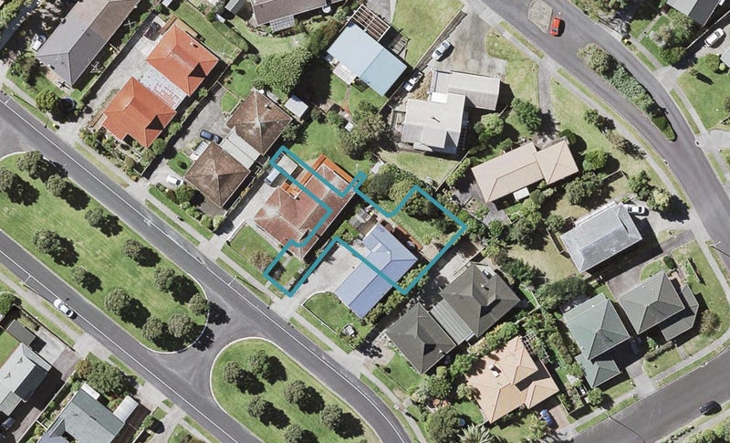 5/60 Highland Park Drive, Highland Park, Auckland - Carousel 1