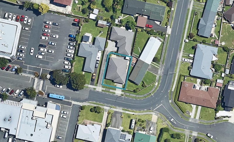 41A Cherrywood Drive, Otumoetai, Tauranga - Carousel 1