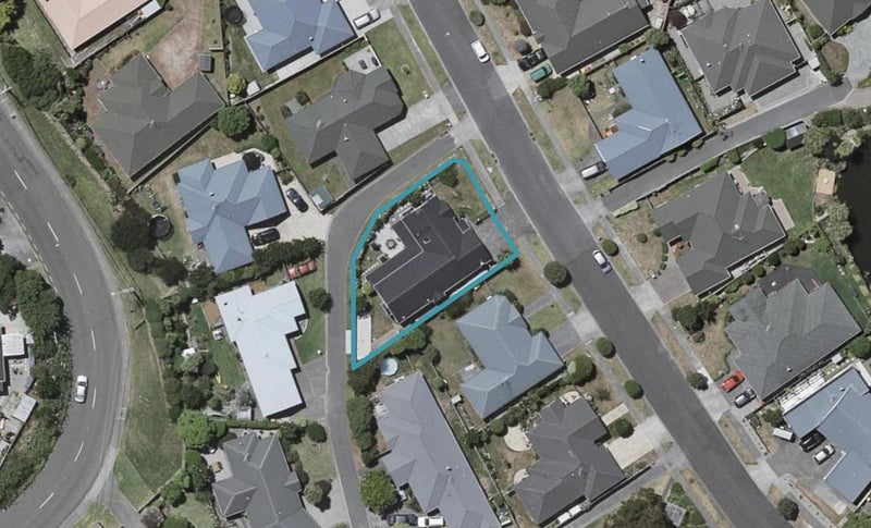 36 Lorna Irene Drive, Raumati South, Paraparaumu - Carousel 1