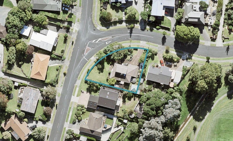 1 Onepu Lane, Manly, Whangaparaoa - Carousel 1