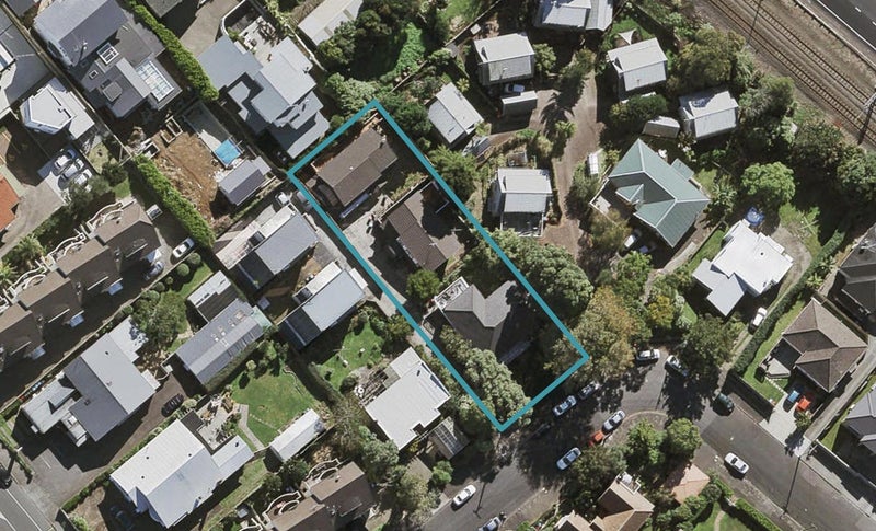 6A Otahuri Crescent, Greenlane, Auckland - Carousel 1