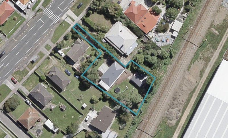 1118 High Street, Taita, Lower Hutt - Carousel 1