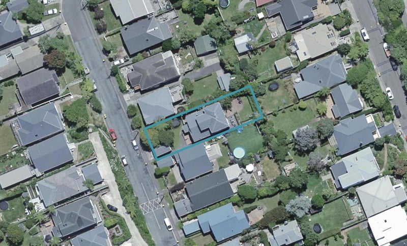 88 Nottingham Street, Karori, Wellington - Carousel 1