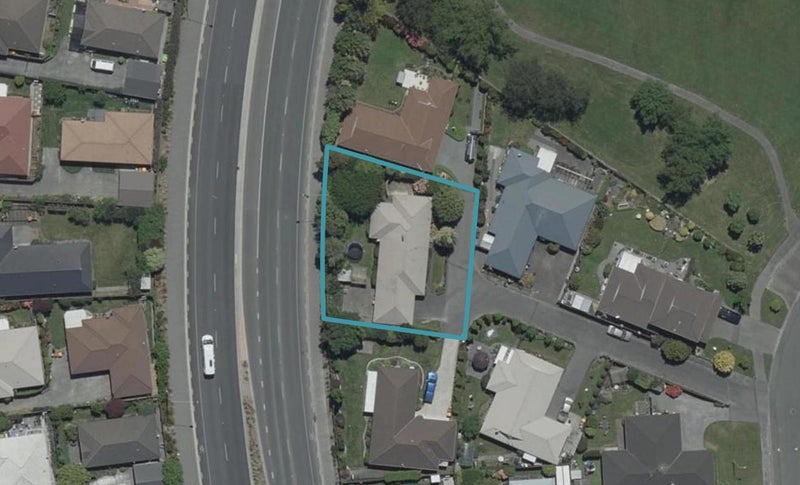 38 Ben Nevis Drive, Broomfield, Christchurch - Carousel 1