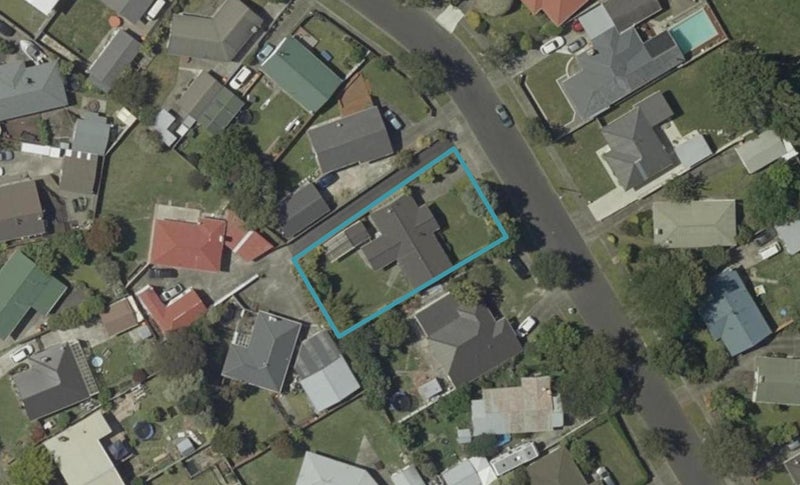 38 Ruamahanga Crescent, Terrace End, Palmerston North - Carousel 1