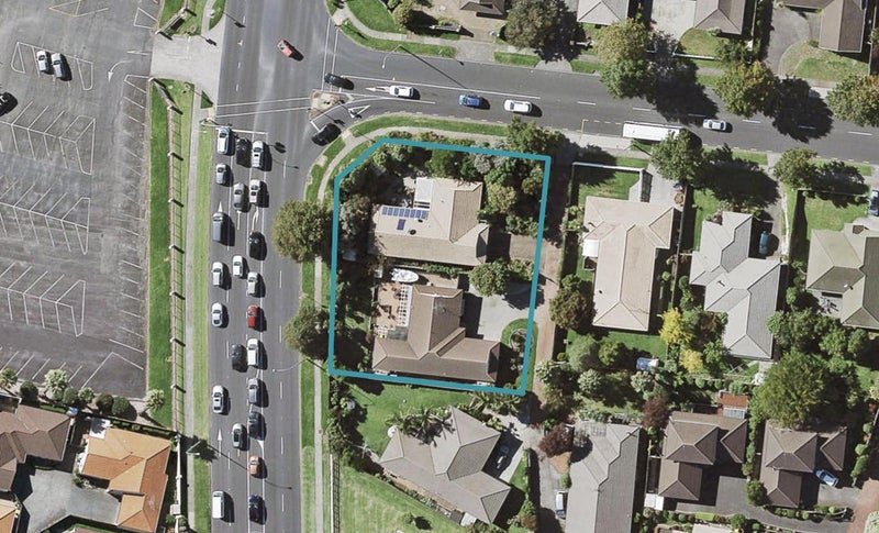 2/182 Millhouse Drive, Golflands, Auckland - Carousel 1