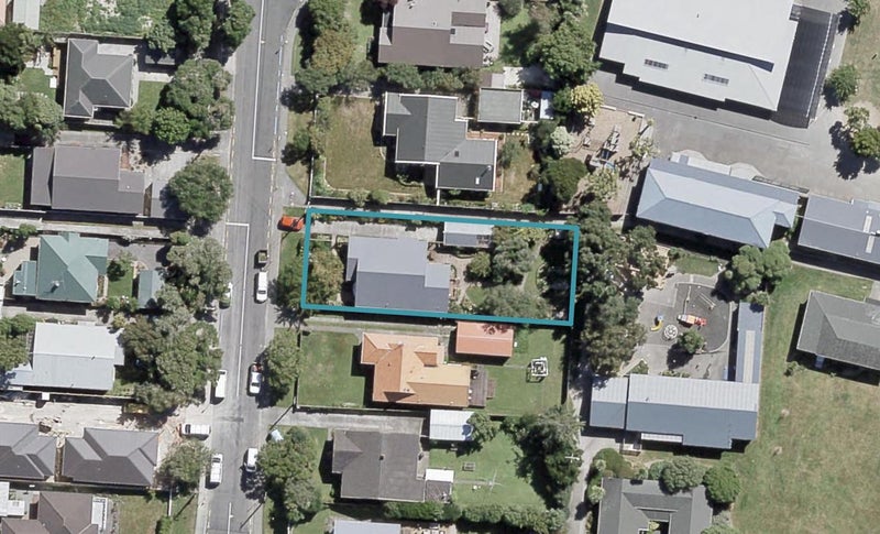 30 Collingwood Street, Waterloo, Lower Hutt - Carousel 1