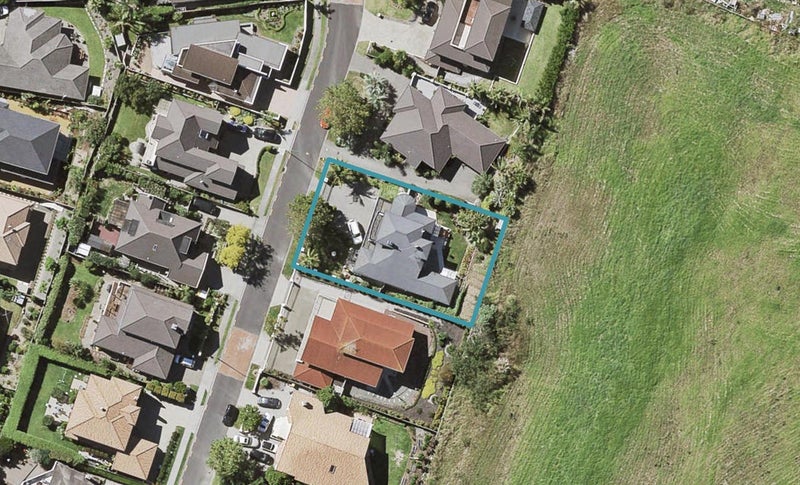 46 Brooke Ridge Rise, East Tamaki Heights, Auckland - Carousel 1