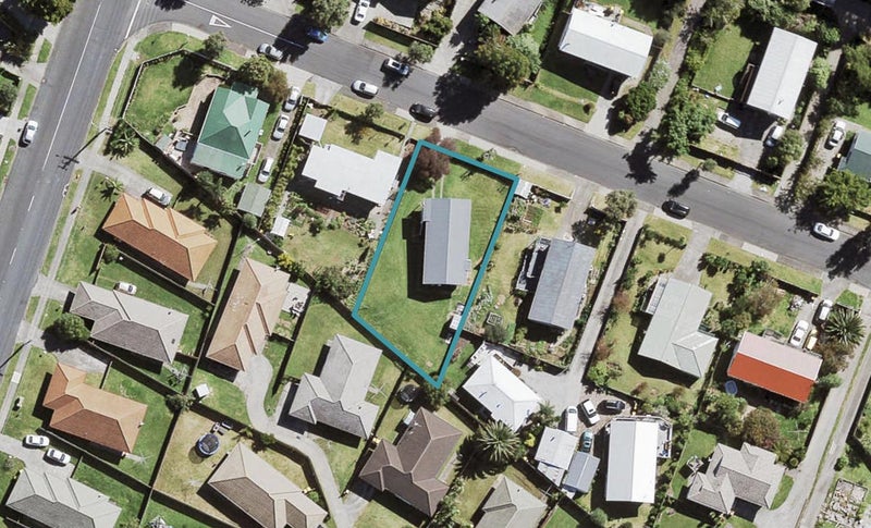 5 Applewood Drive, Henderson, Auckland - Carousel 1