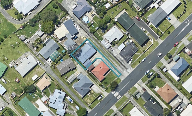 15B Watling Street, Gate Pa, Tauranga - Carousel 1