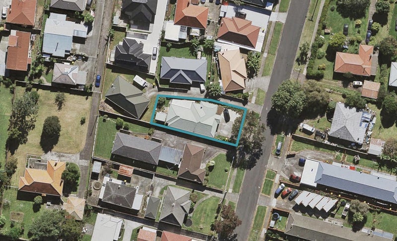 5 Margaret Road, Papatoetoe, Auckland - Carousel 1