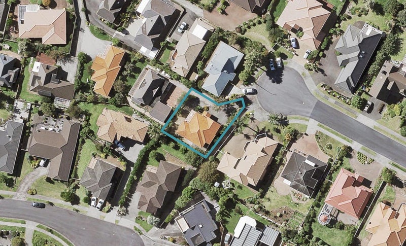 27A Mccahill Views, Botany Downs, Auckland - Carousel 1