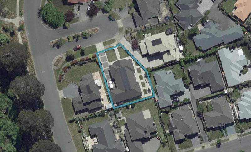 8 Handel Close, Northwood, Christchurch - Carousel 1