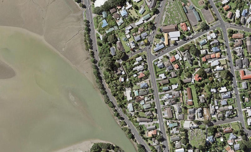 8 Sunset View Road, Panmure, Auckland - Carousel 1