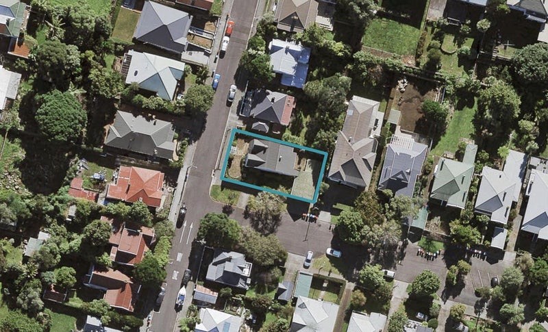 8 Leamington Road, Mount Eden, Auckland - Carousel 1