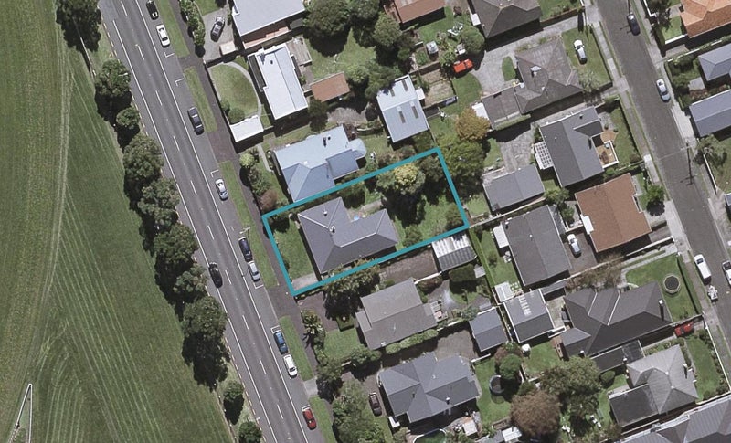 161 Coronation Avenue, Welbourn, New Plymouth - Carousel 1