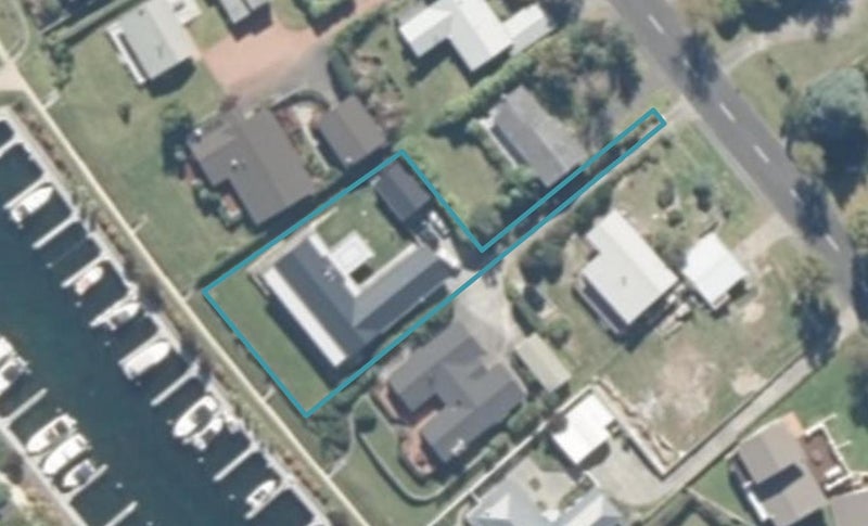 28 Marina Terrace, Kinloch, Taupō - Carousel 1
