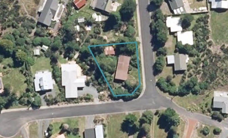 12 Kirk Street, WAIMARINO, OWHANGO - Carousel 1