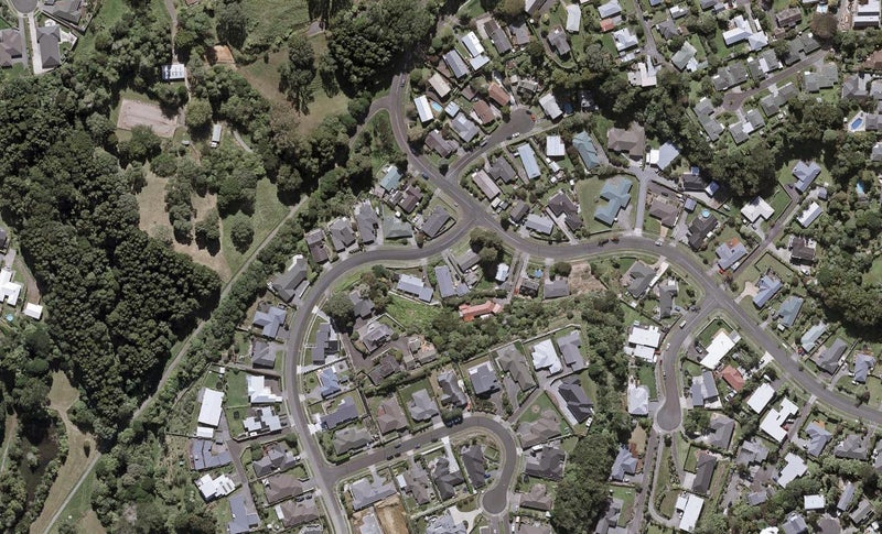 3 Redwood Crescent, Westown, New Plymouth - Carousel 1