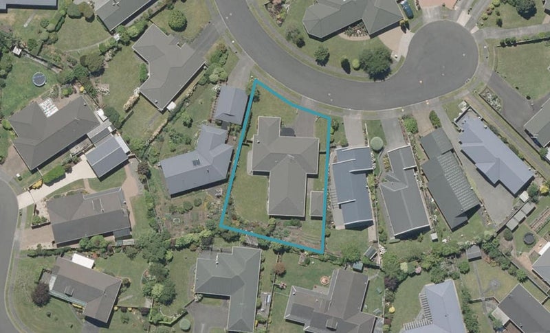 10 Perrett Drive, Otamatea, Whanganui - Carousel 1