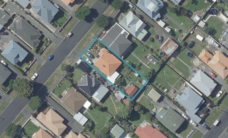 84 Ravelston Street, Musselburgh, Dunedin - Carousel 1