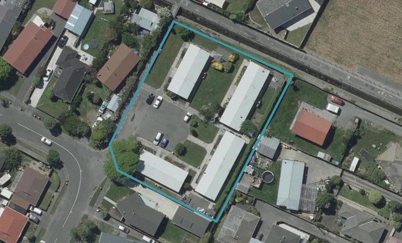 1/27 Arran Courts, Woolston, Christchurch - Carousel 1