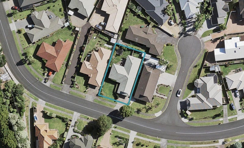 69 Rushgreen Avenue, Pahurehure, Papakura - Carousel 1