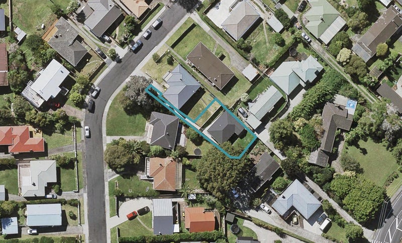 19A Wylie Avenue, Sunnynook, Auckland - Carousel 1