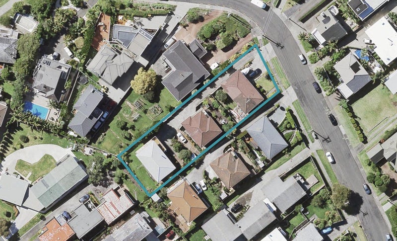 1/16 Prospect Terrace, Milford, Auckland - Carousel 1
