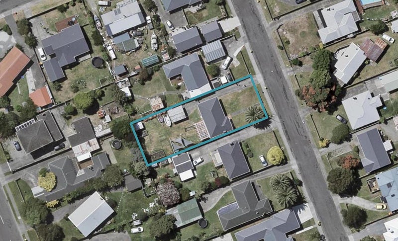 4 Winton Street, Paraparaumu Beach, Paraparaumu - Carousel 1