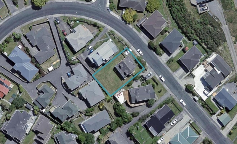 39 Erris Street, Johnsonville, Wellington - Carousel 1