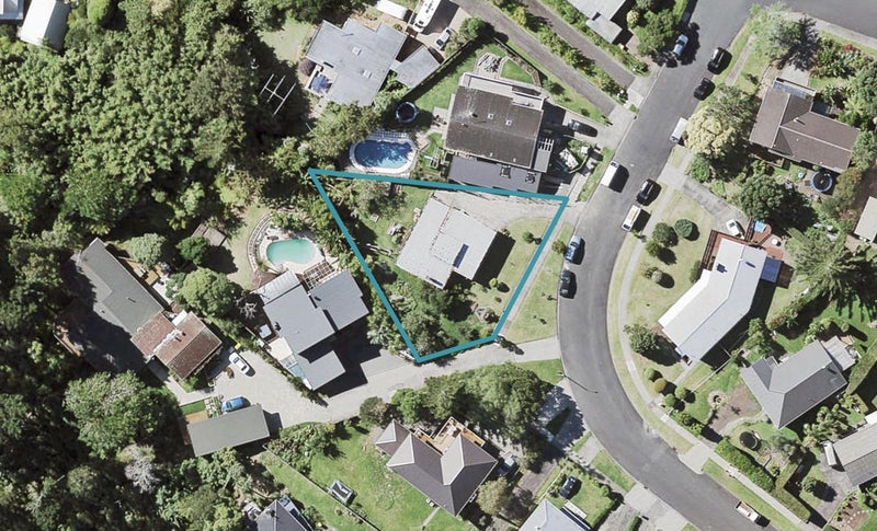 38 Cheriton Road, Mellons Bay, Auckland - Carousel 1