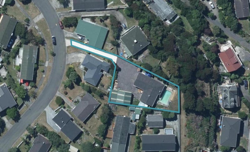 10 The Quarterdeck, Whitby, Porirua - Carousel 1