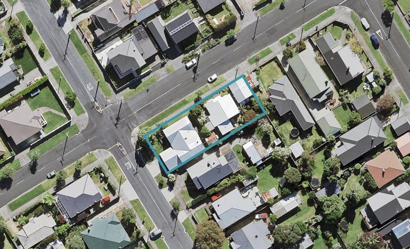 29 Moa Road, Point Chevalier, Auckland - Carousel 1