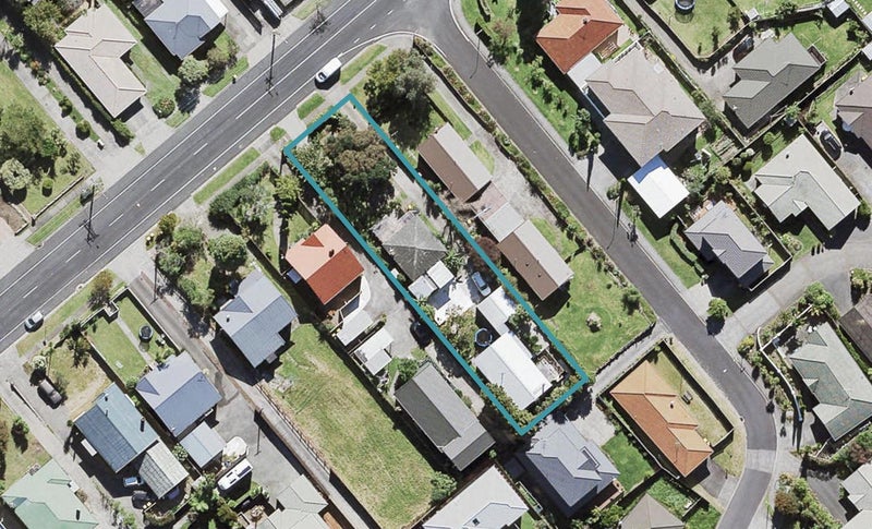 2/108 Hutchinson Avenue, New Lynn, Auckland - Carousel 1
