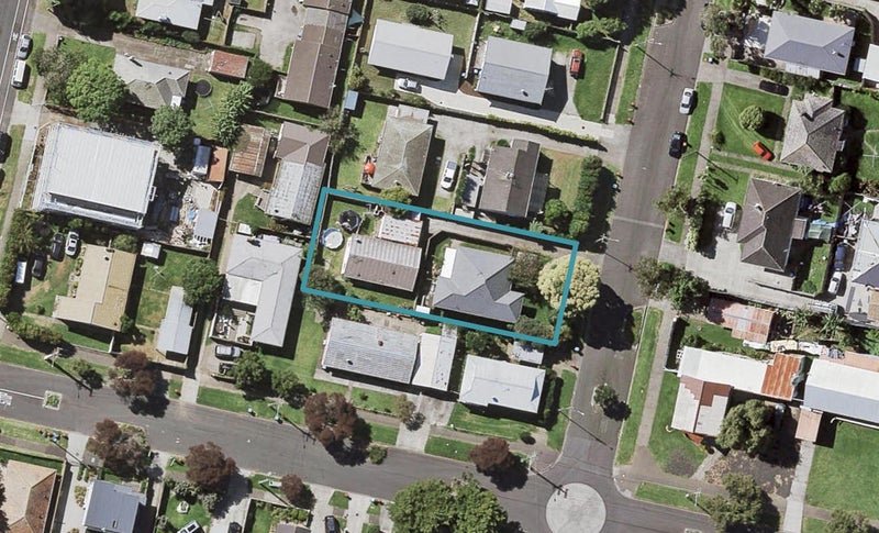 25A Ropata Avenue, Point England, Auckland - Carousel 1