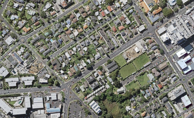 51 Anzac Street, Takapuna, Auckland - Carousel 1