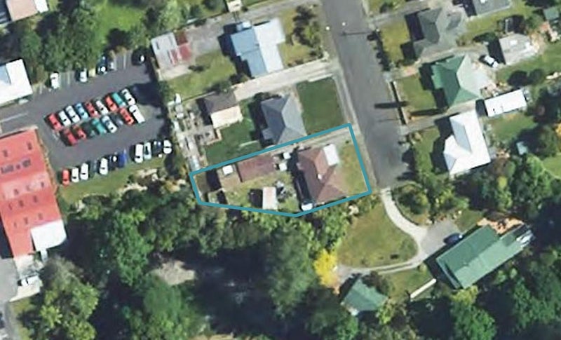 5 Elsinore Street, Stratford - Carousel 1