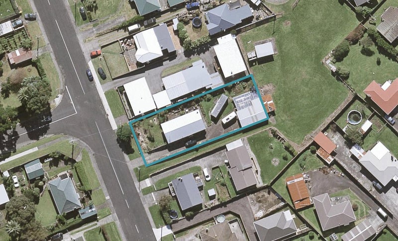 16 Paritutu Road, Spotswood, New Plymouth - Carousel 1