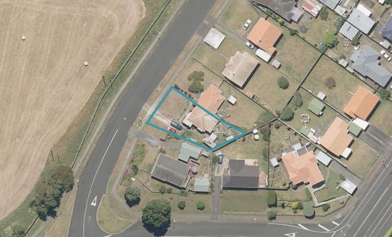 67 Selwyn Crescent, College Estate, Whanganui - Carousel 1