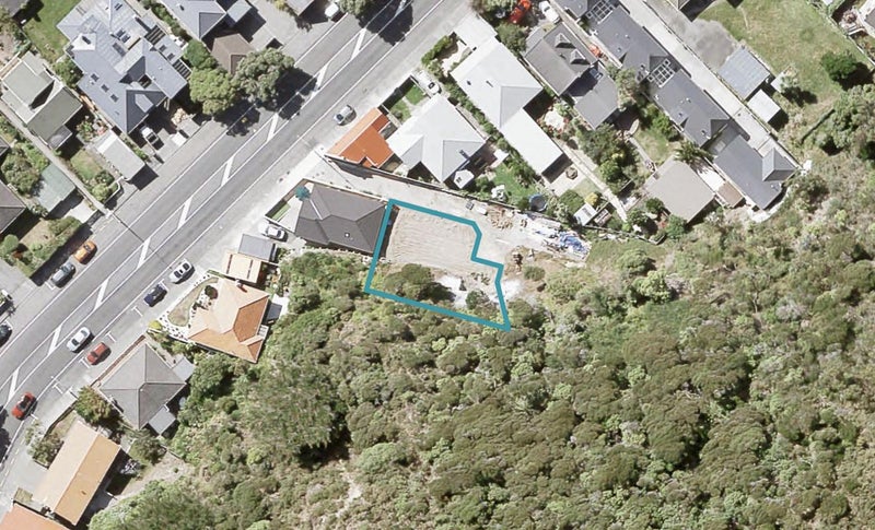 2/131 Muritai Road, Eastbourne, Lower Hutt - Carousel 1